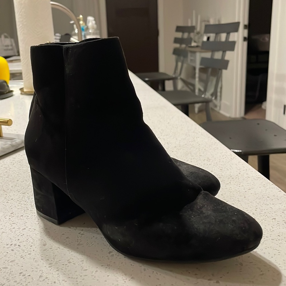 Black suede ankle boots size 7